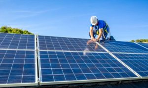 Installation et mise en production des panneaux solaires photovoltaïques à Labastide-Saint-Pierre
